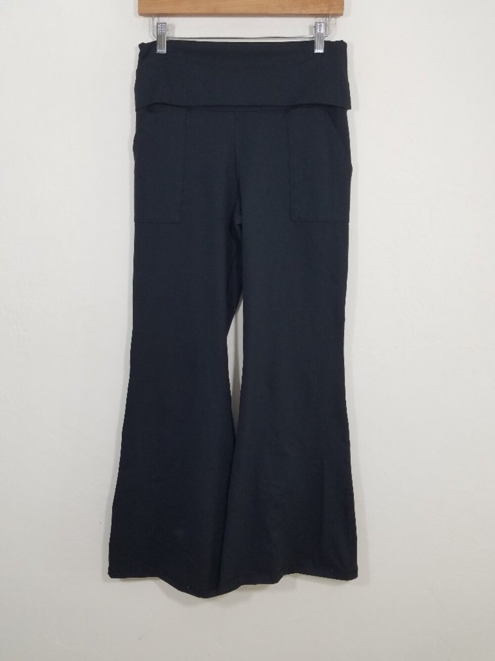 Offline by Aerie The Hugger Foldover Flare High Rise Black Size L